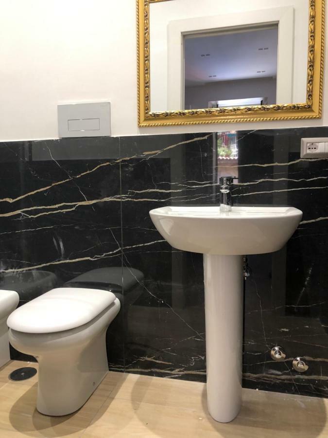 Nsh Apparthotel, Napoli Centro Экстерьер фото